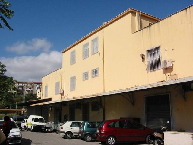 Palazzo in vendita a Dulcino, Calabria