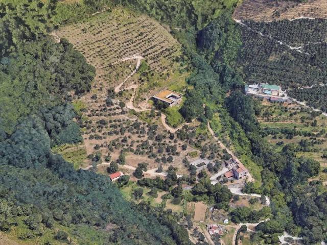Palazzo in vendita a Cava De' Tirreni, Campania