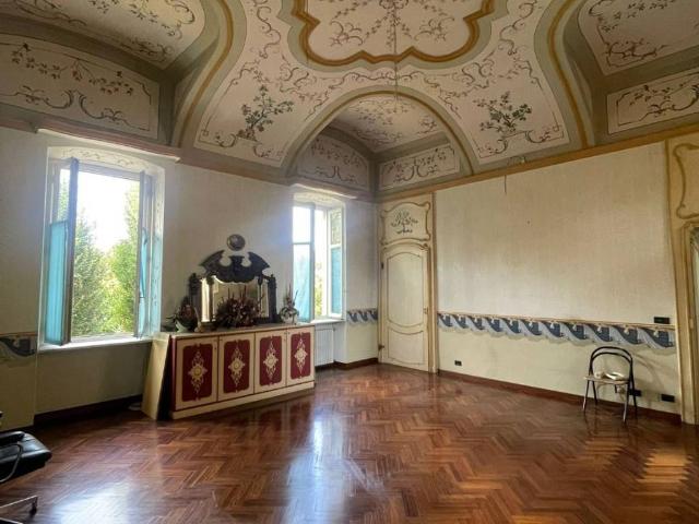 Palazzo in vendita a Piemonte, Cuneo