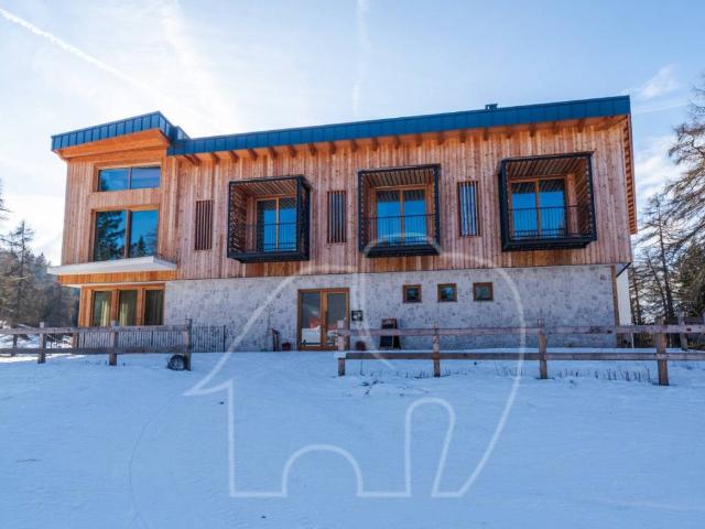 Palazzo in vendita a Comunità della Val di Non, Cavareno