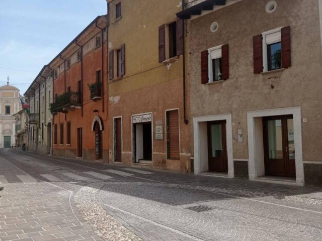 Palazzo in vendita a Cavriana, Lombardia