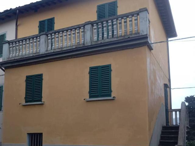 Palazzo in vendita a Montegonzi
