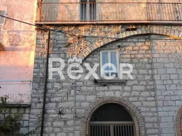 Palazzo in vendita a Cercemaggiore, Molise