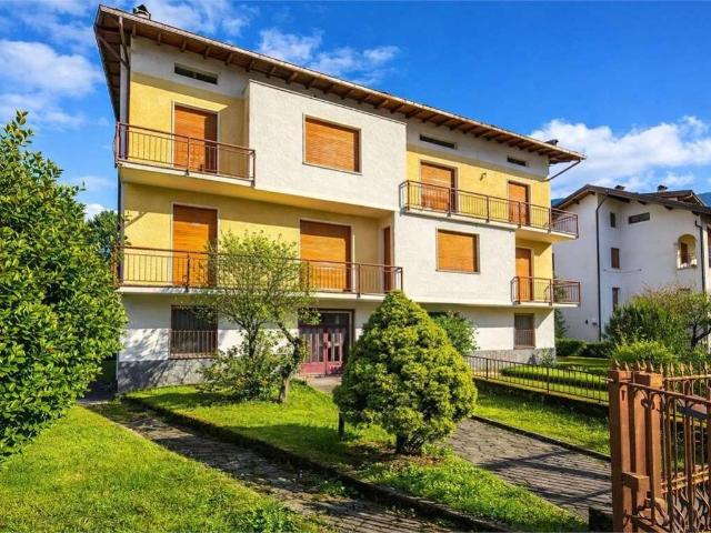 Palazzo in vendita a Cerete, Lombardia