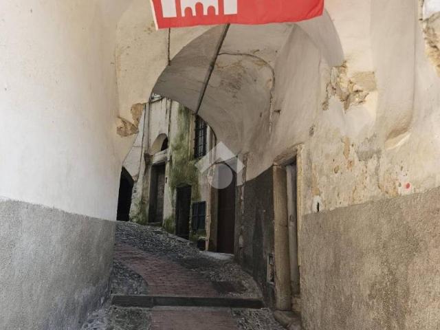Palazzo in vendita a Baiardo, Liguria