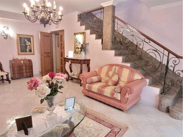 Palazzo in vendita a Puglia, Foggia