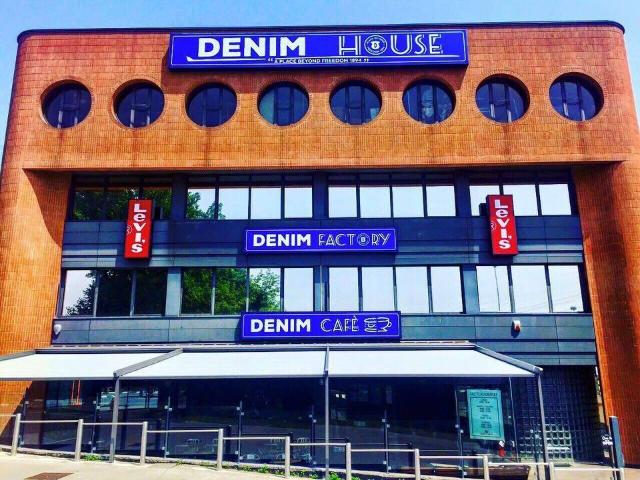 Palazzo in vendita a Cernusco Sul Naviglio, Lombardia