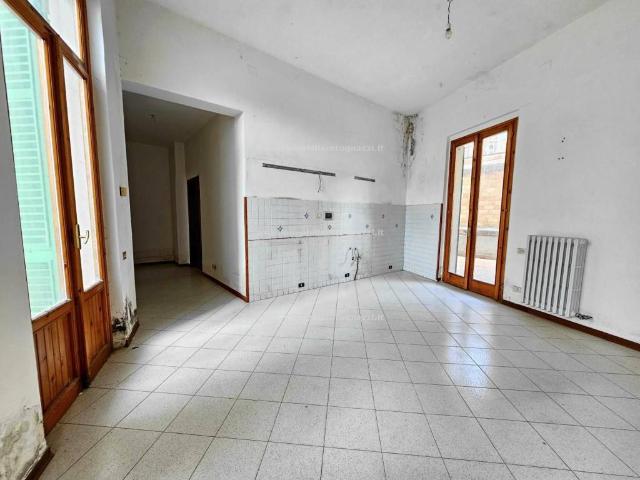 Palazzo in vendita a Unione dei Comuni Circondario dell'Empolese Valdelsa, Lucardo