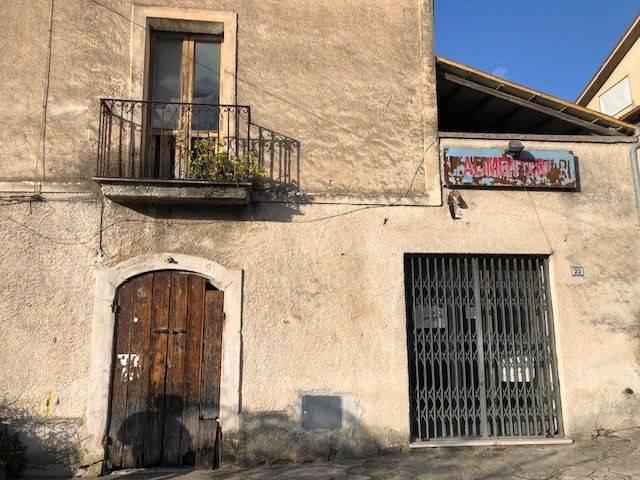 Palazzo in vendita a Le Pastenelle, Cervaro