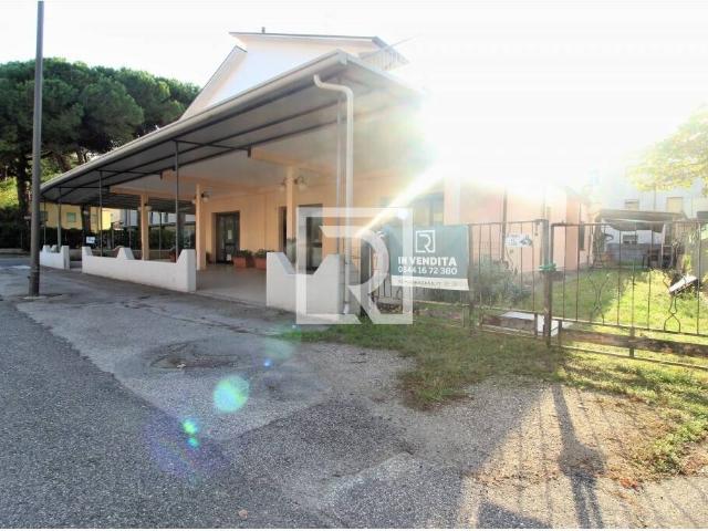 Palazzo in vendita a Cervia, Reggio Emilia