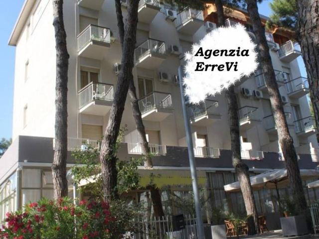 Palazzo in vendita a Milano Marittima, Cervia