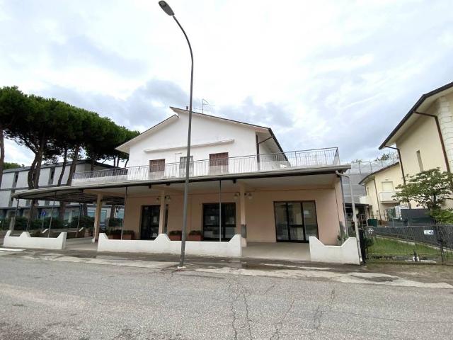Palazzo in vendita a Cervia, Reggio Emilia