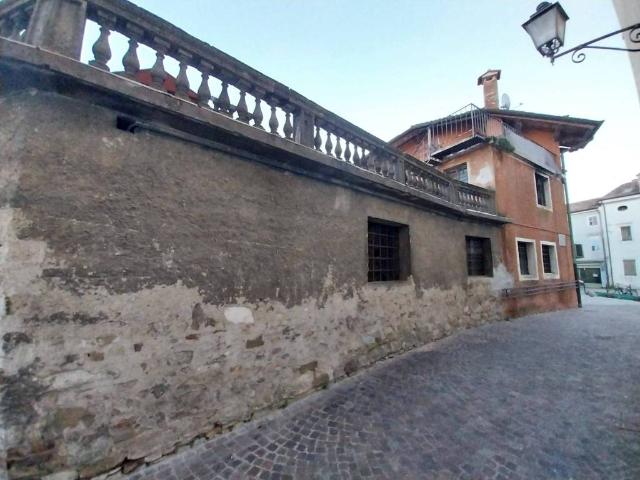 Palazzo in vendita a Cervignano Del Friuli, Friuli-Venezia Giulia