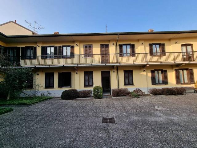 Palazzo in vendita a Cesano Maderno, Lombardia