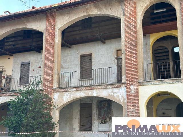 Palazzo in vendita a Cesano Maderno, Binzago