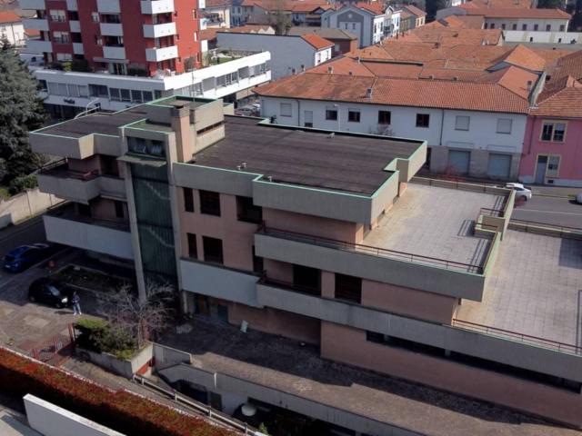 Palazzo in vendita a Cesano Maderno, Lombardia