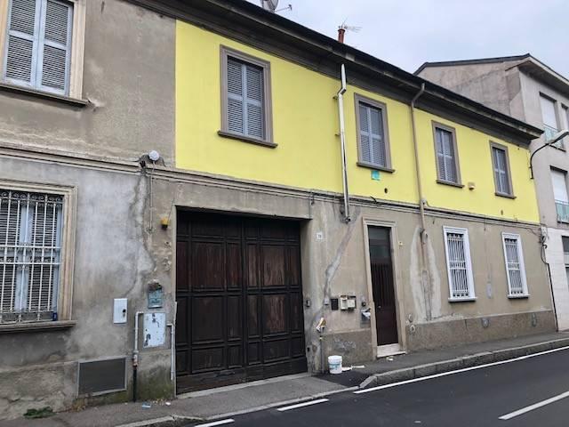 Palazzo in vendita a Cesano Maderno, Binzago
