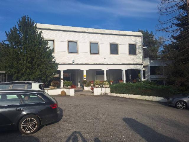 Palazzo in vendita a Cesate, Lombardia