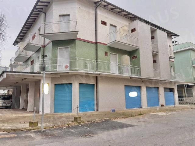 Palazzo in vendita a Cesenatico, Reggio Emilia