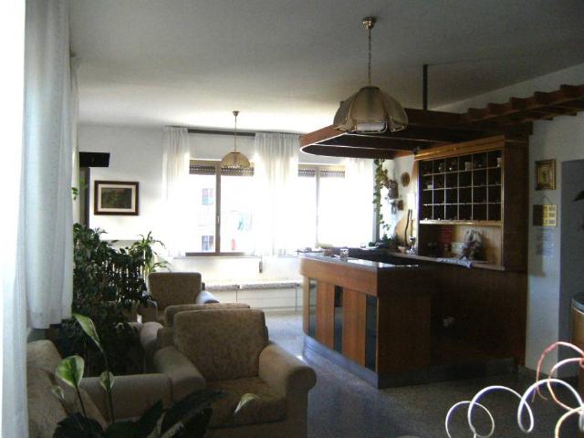 Palazzo in vendita a Chianciano Terme, Toscana