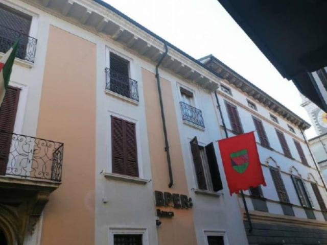 Palazzo in vendita a Chiari, Lombardia