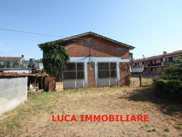 Palazzo in vendita a Chiesina Uzzanese, Toscana