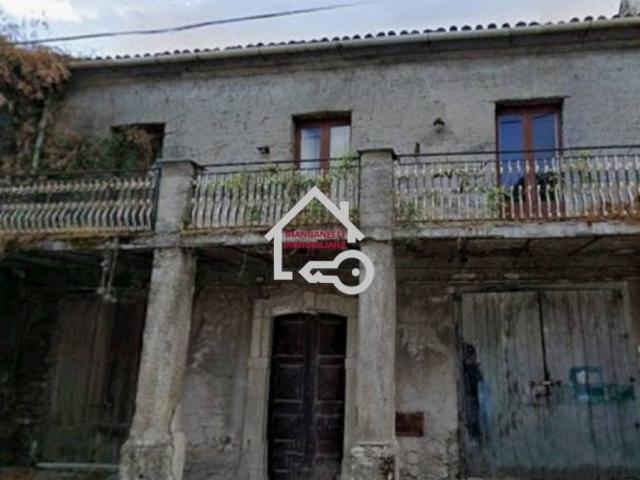 Palazzo in vendita a Cicerale, Campania