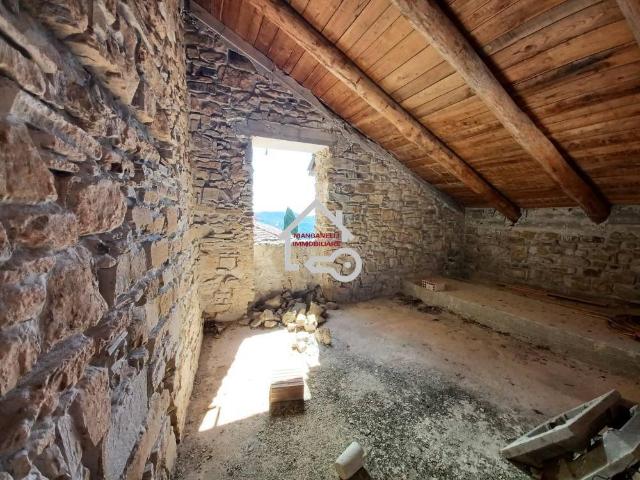 Palazzo in vendita a Cicerale, Campania