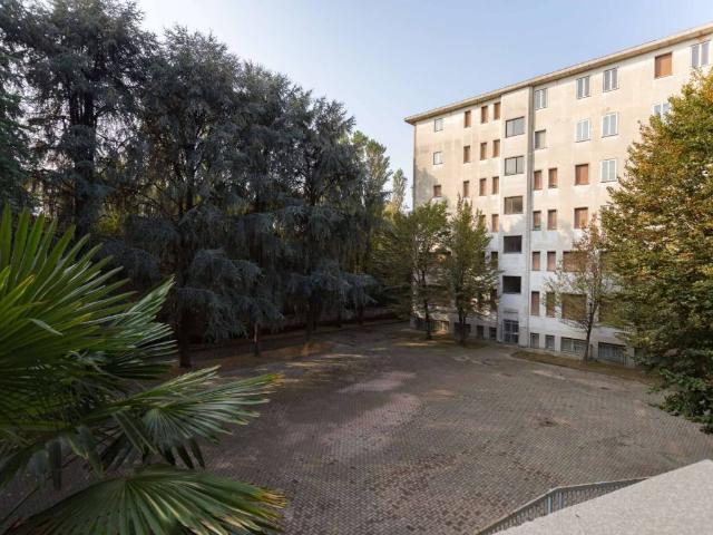 Palazzo in vendita a Zona Omogenea Milano Nord, Cinisello Balsamo