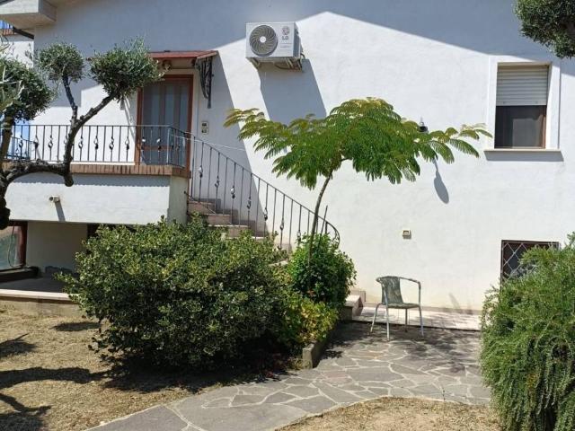 Palazzo in vendita a Piano della Cona, Città Sant'angelo