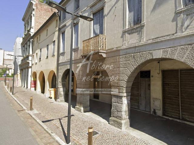 Palazzo in vendita a Cittadella, Veneto