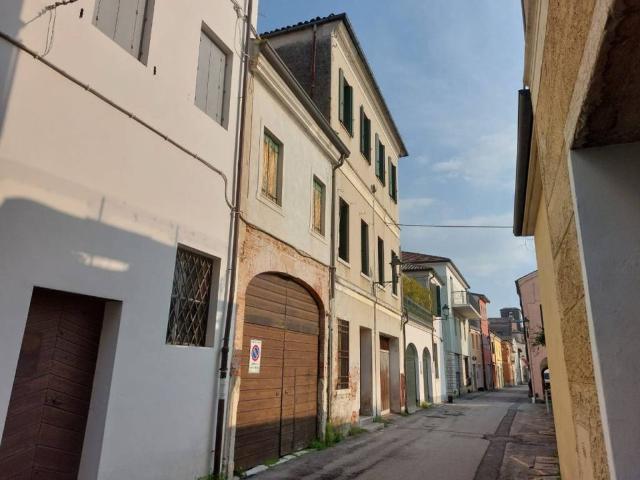 Palazzo in vendita a Cittadella, Veneto