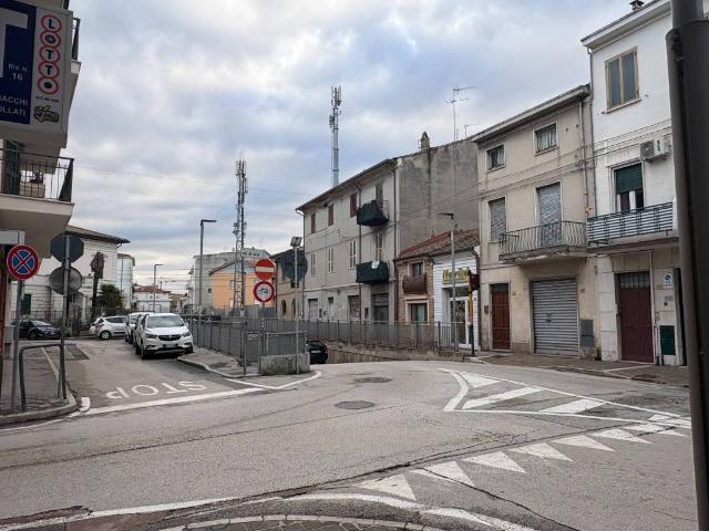 Palazzo in vendita a Marche, Macerata