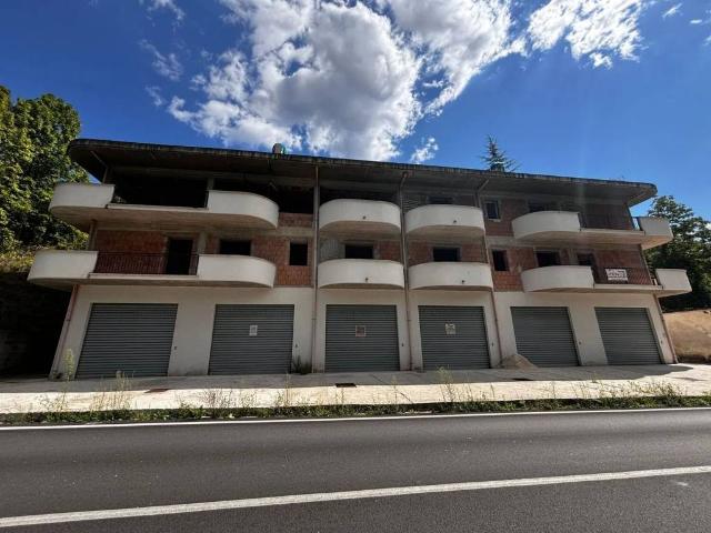 Palazzo in vendita a Civitella Roveto, Abruzzo