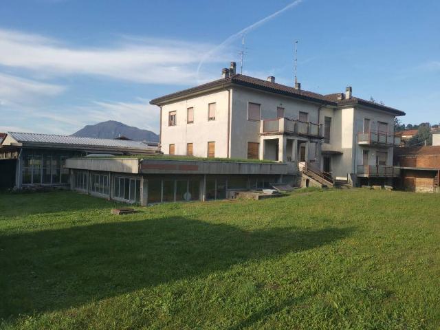 Palazzo in vendita a Comunità Montana Valli del Verbano, Trevisago