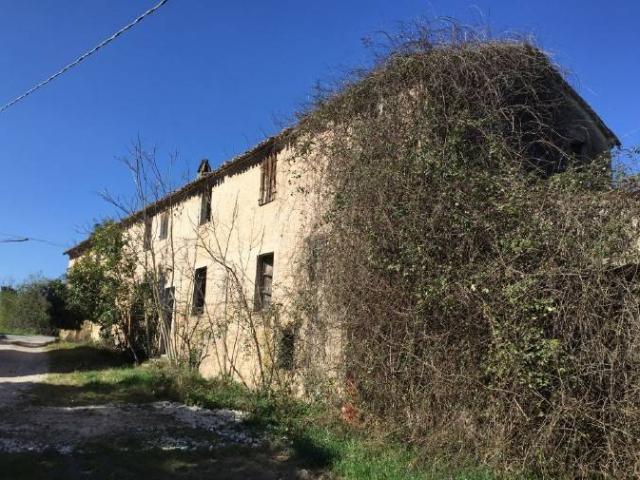 Palazzo in vendita a Colli al Metauro, Marche