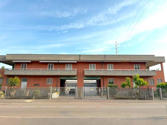 Palazzo in vendita a Cologno Monzese, Lombardia