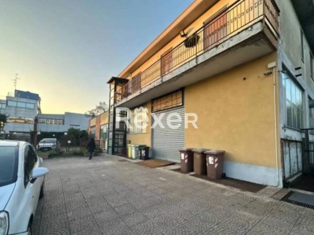 Palazzo in vendita a Cologno Monzese, Lombardia