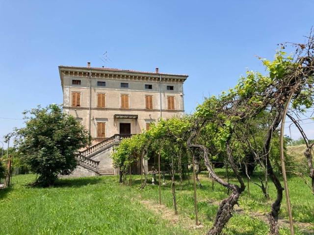 Palazzo in vendita a Colorno, Reggio Emilia