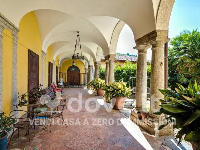 Palazzo in vendita a Gironico Al Piano, Lombardia