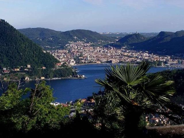 Palazzo in vendita a San Martino, Como