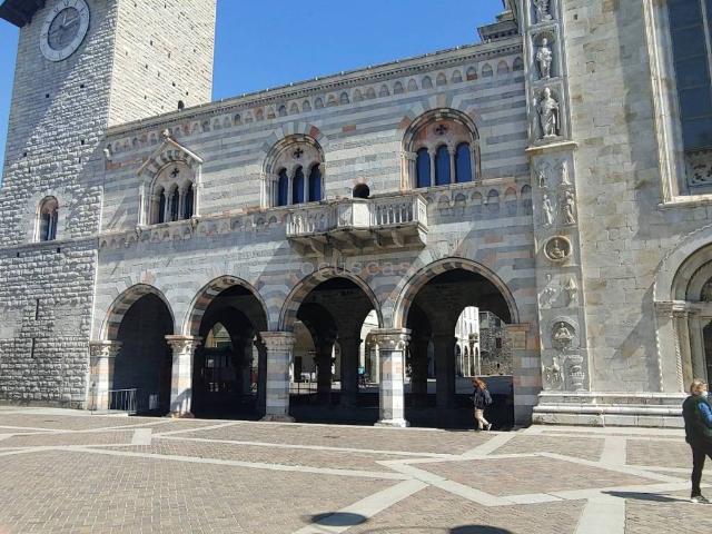 Palazzo in vendita a Sant'Agostino, Como