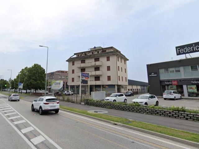 Palazzo in vendita a Campolongo, Conegliano