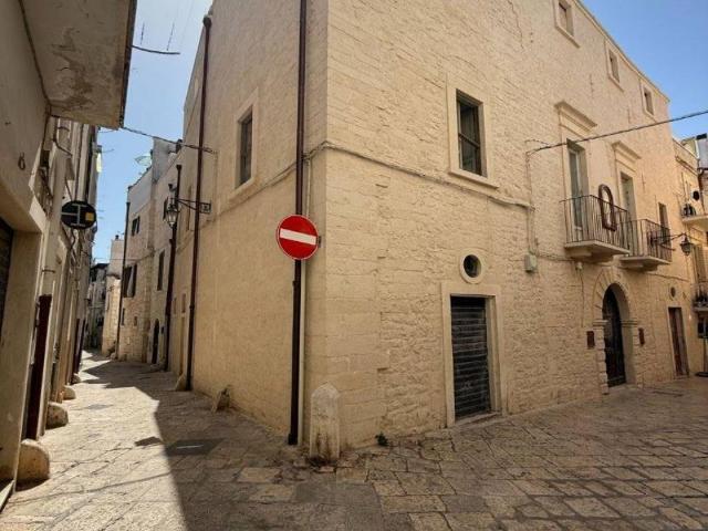 Palazzo in vendita a Contrada Casopietro, Puglia