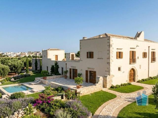 Palazzo in vendita a Puglia, Lecce