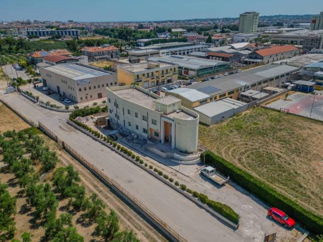 Palazzo in vendita a Puglia, Bari