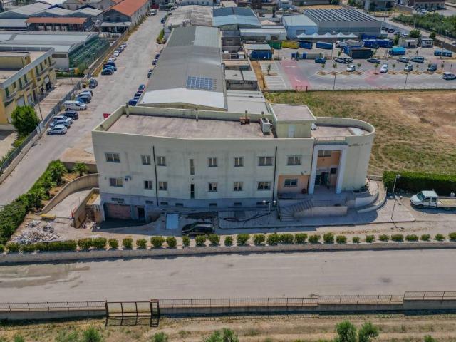 Palazzo in vendita a Puglia, Bari