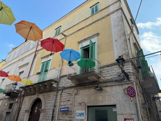 Palazzo in vendita a Puglia, Bari