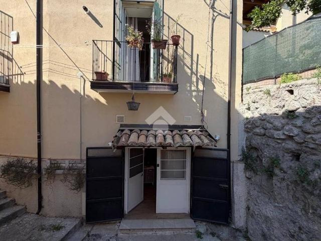 Palazzo in vendita a Corigliano-Rossano, Calabria