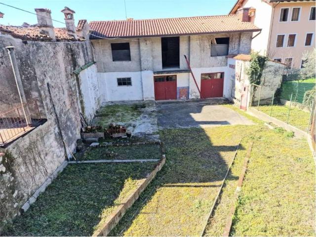 Palazzo in vendita a Cormons, Friuli-Venezia Giulia